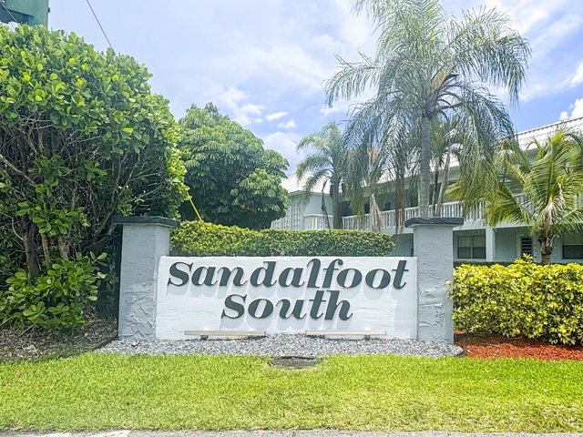 Sandalfoot South  photo 2